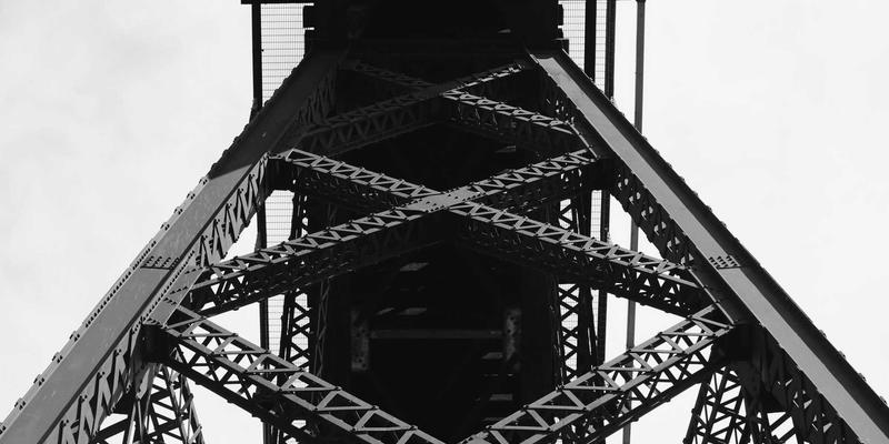 软件定义网络（SDN）在云计算中的架构设计：资源分享与编程开发的关键工具